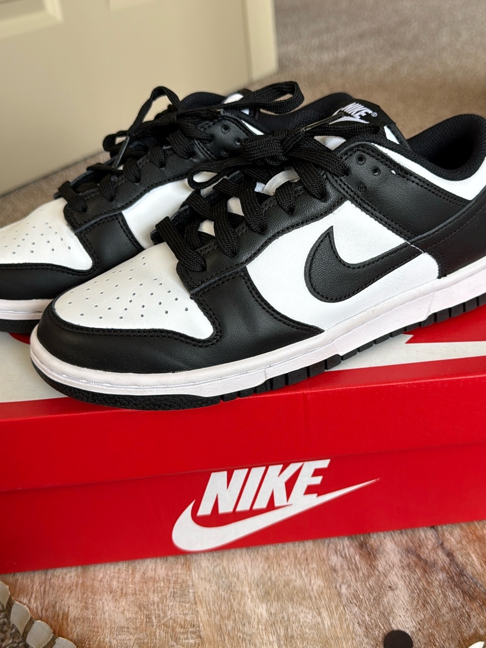 Nike Dunk Low Panda